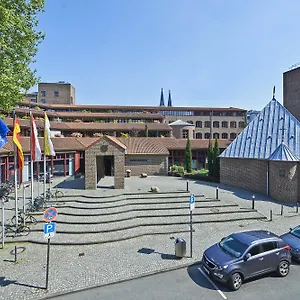 **** Отель Maternushaus Германия